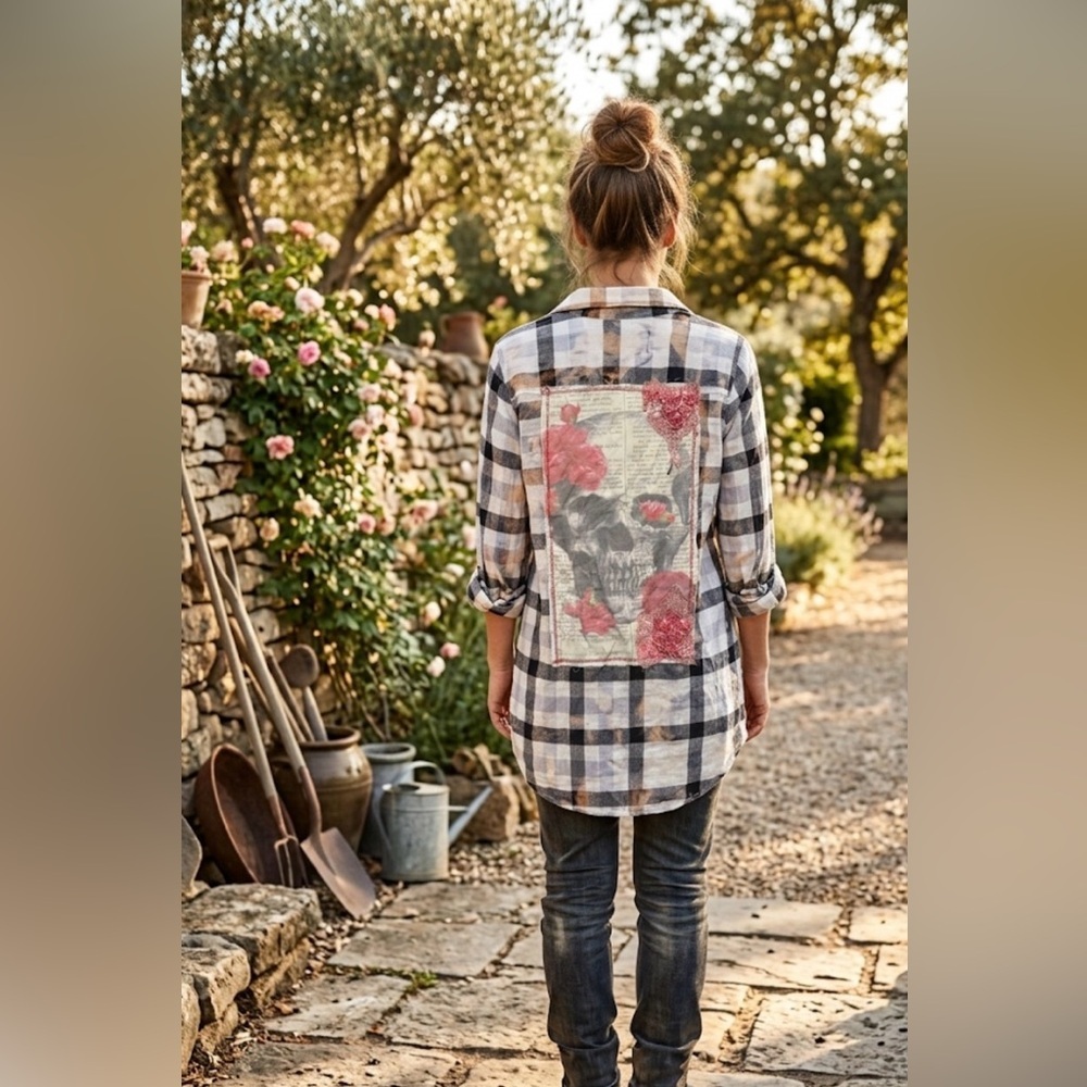 THE NU VINTAGE Patchwork / Skull / Flowers / NWOT / Medium /
